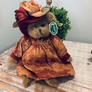 Bearington Collection “Rachelle” bear